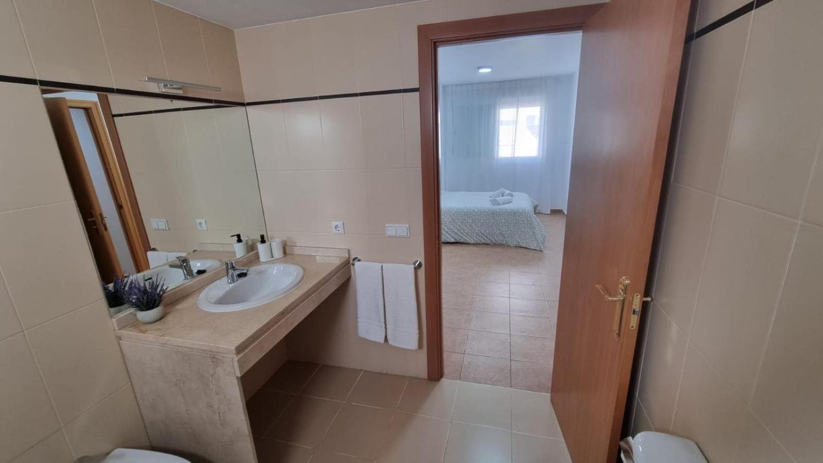 Moderno Apartamento 3 Dormitorios, Garaje Y Piscina La Algaba Eksteriør bilde