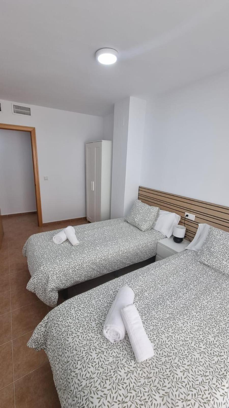 Moderno Apartamento 3 Dormitorios, Garaje Y Piscina La Algaba Eksteriør bilde